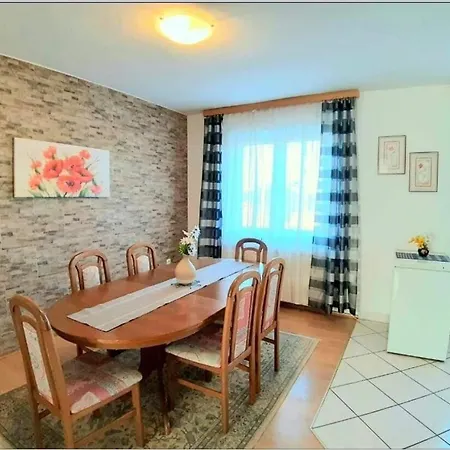 Dom wakacyjny House Mira
