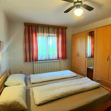 House Mira * Buje