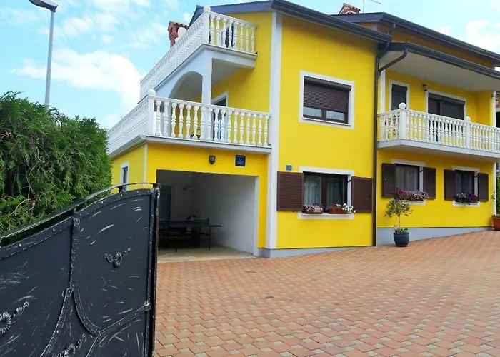 House Mira * Buje